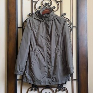 LIKE NEW andeawy Water Resistant JacketSize Small